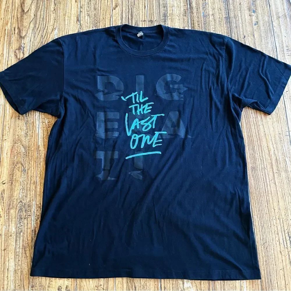 Men’s Graphic T Shirt “ ‘Til the Last One” Size XXL NWOT